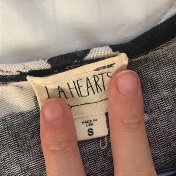 PACSUN black and white floral top - Picture 2 of 2